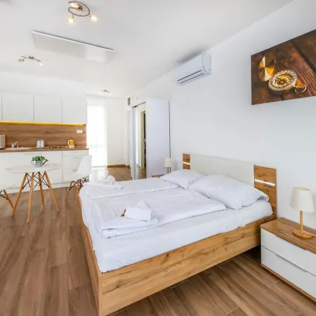 Bed & Breakfast Anchor By Hellobalatonlelle *